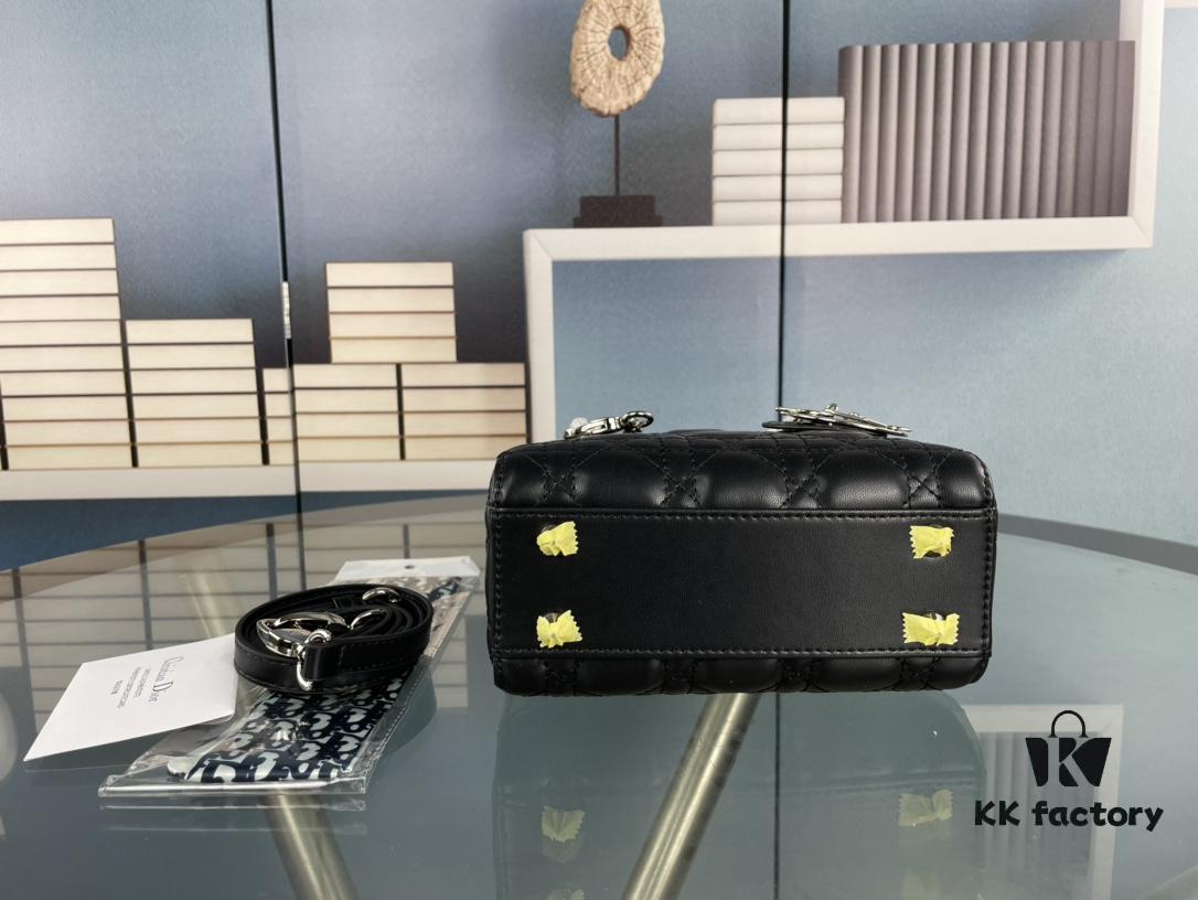 693097ab6e68136f4d9aa6d4 Lady Dior Small Three-Compartment Handbag with Silk Scarf