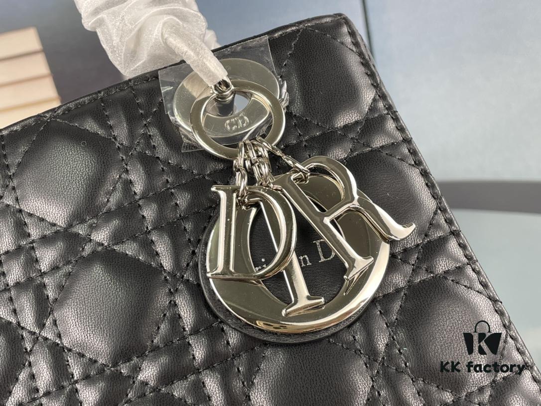 693097c06e68136f4d9aa6fd Medium Lady Dior Bag with Silk Scarf, Quilted Cannage Pattern, Top-Grade Imported Leather