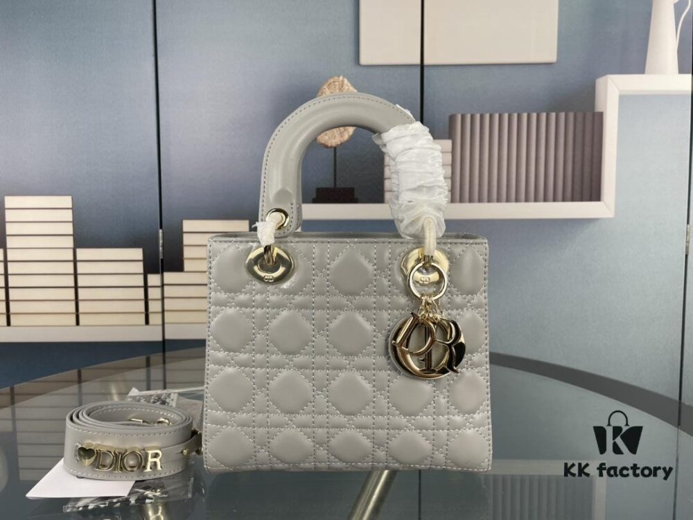 Medium Lady Dior Handbag with Silk Scarf, Quilted Cannage Pattern, Top-Grade Imported Leather