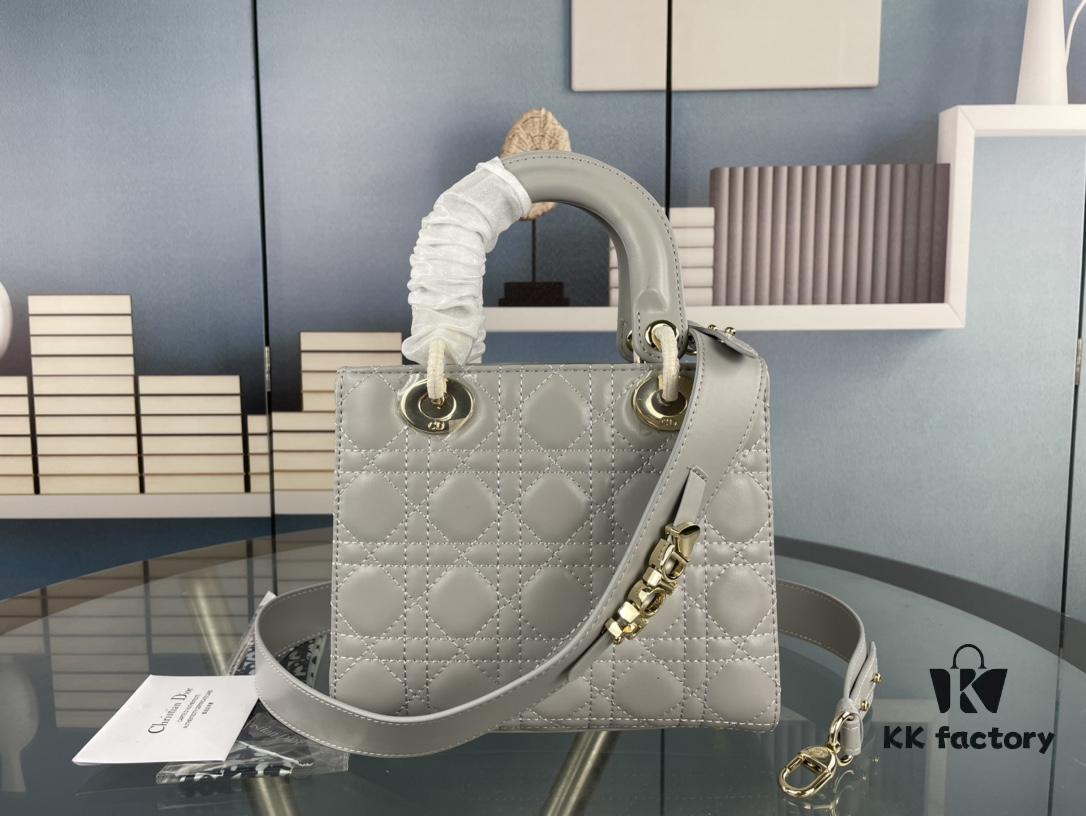 693097cd6e68136f4d9aa71a Medium Lady Dior Handbag with Silk Scarf, Quilted Cannage Pattern, Top-Grade Imported Leather
