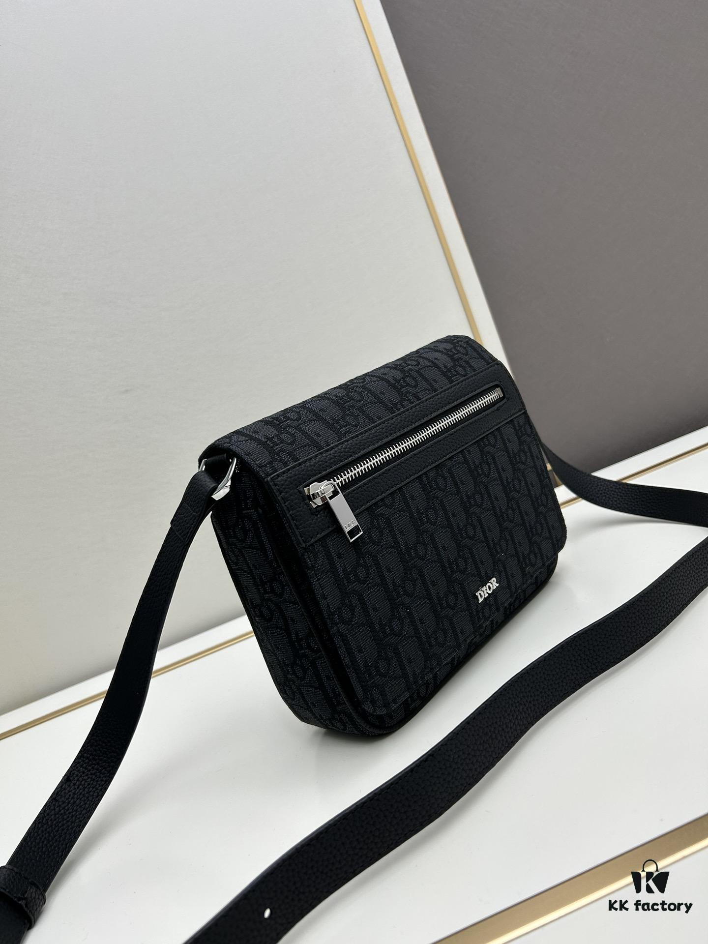 693097e26e68136f4d9aa741 Dior Messenger Bag for Men, Model 9045, Box Size 22x17x6 cm