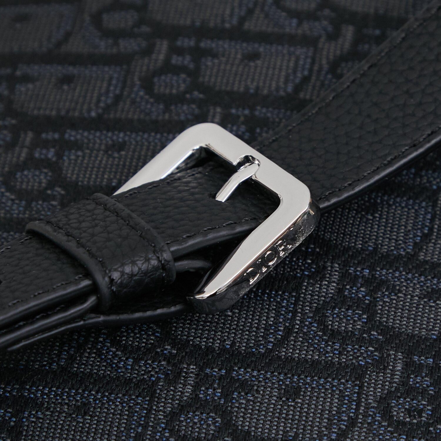 Dior Messenger Bag for Men, Model 9045, Box Size 22x17x6 cm