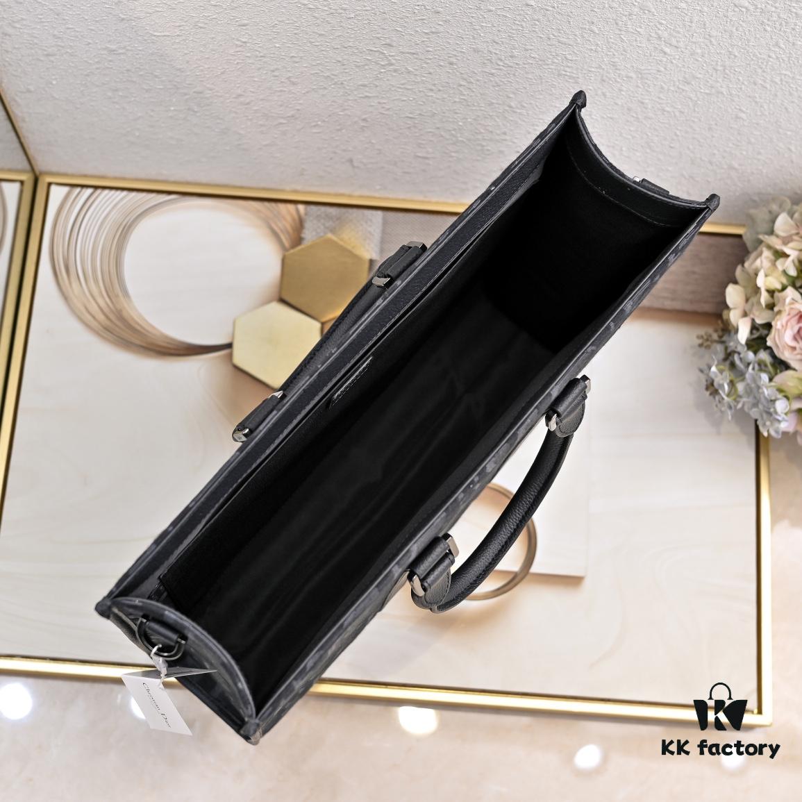 Luxury Original Oblique Fabric East-West Handbag