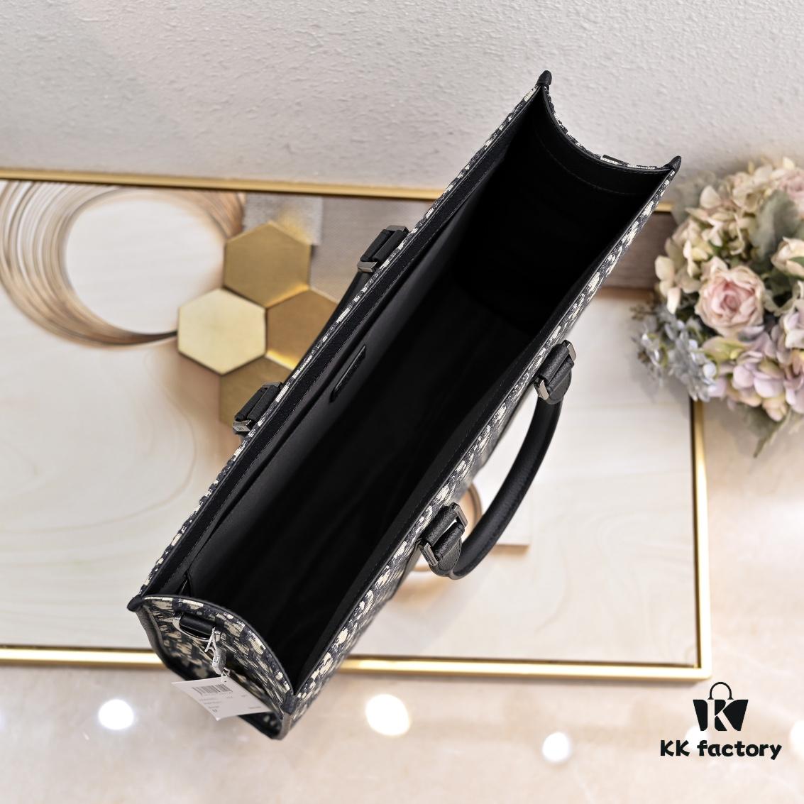 6930984f6e68136f4d9aa81e Luxury Original Oblique Fabric East-West Handbag