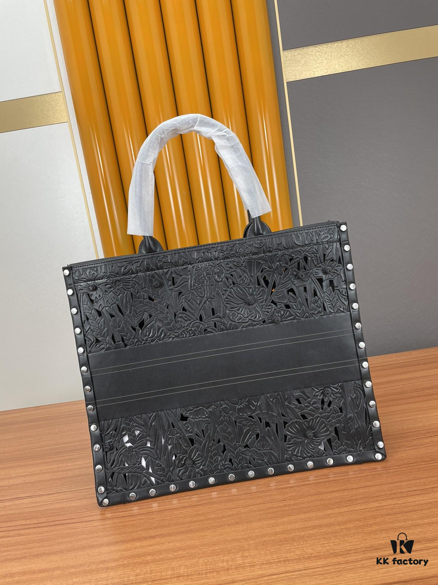 6930985f6e68136f4d9aa839 Large and Medium Size | Handcrafted Leather Sculpture Artwork 👑 Dior Spring Collection Latest Tote Bag Shoulder Bag 🎒 Official Website Series Runway Style
