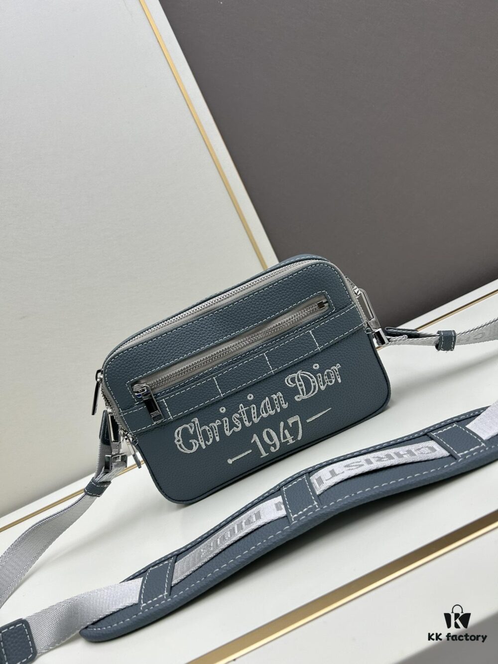 693098dd6e68136f4d9aa92e Dior Gray Grain Calfskin Camera Bag ||| Ready Stock