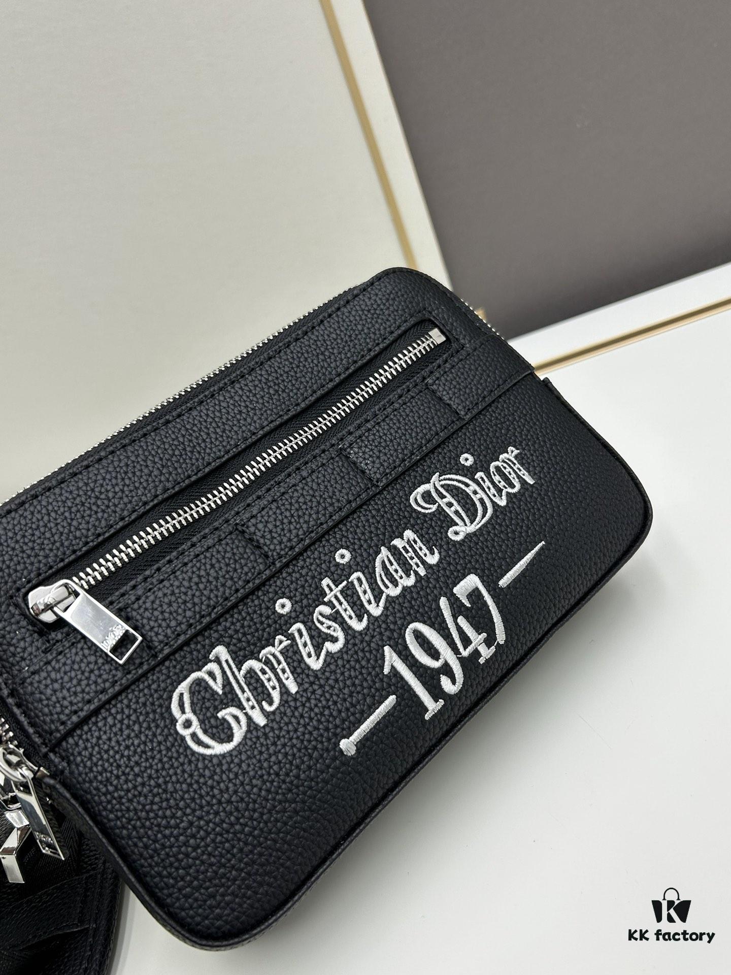 693098e36e68136f4d9aa939 Dior Gray Grain Calfskin Camera Bag ||| Ready Stock