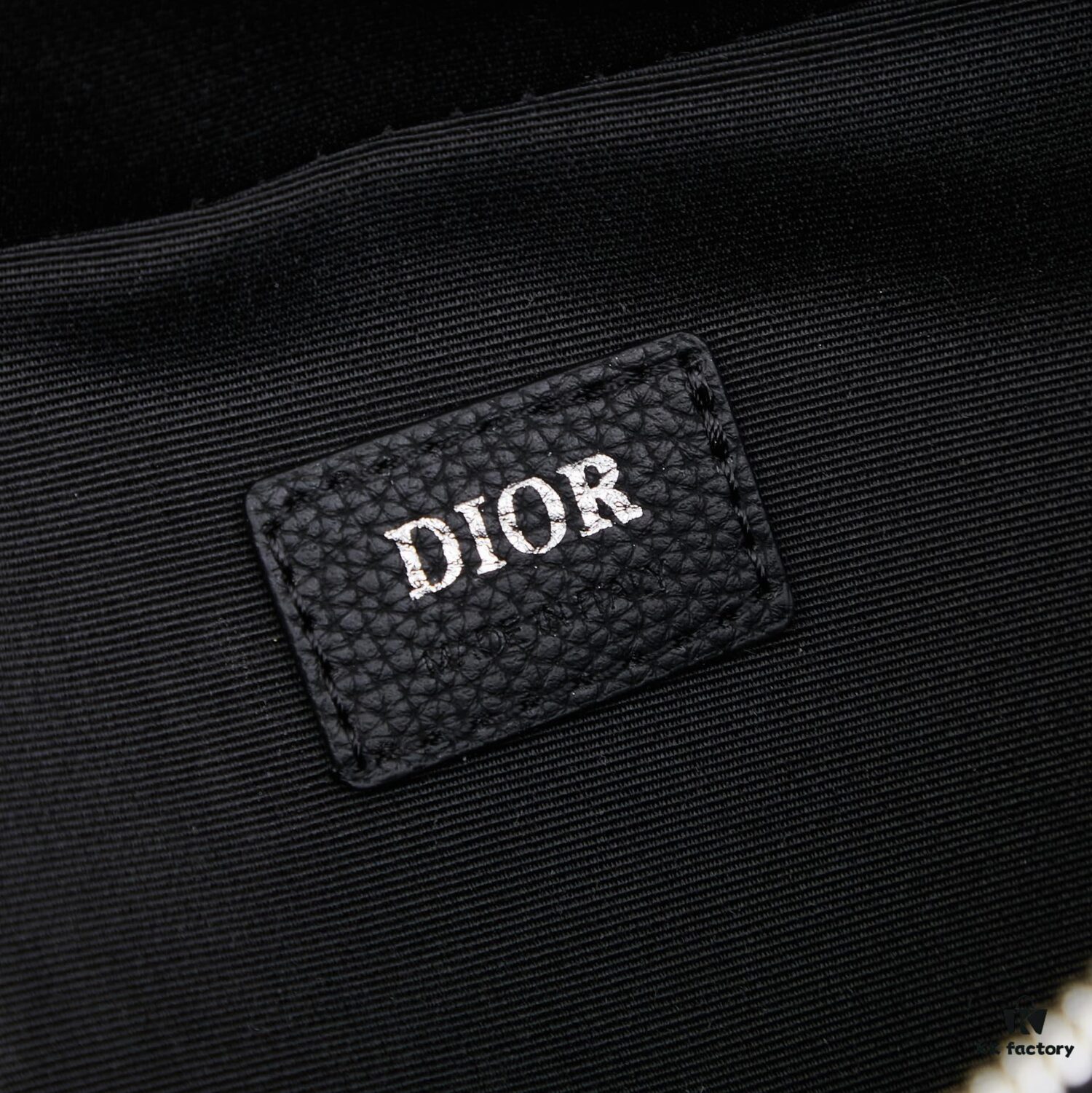 693099066e68136f4d9aa985 Dior Gray Camera-Grained Calfskin Messenger Bag | Safari Style | Compact Design with Detachable Strap