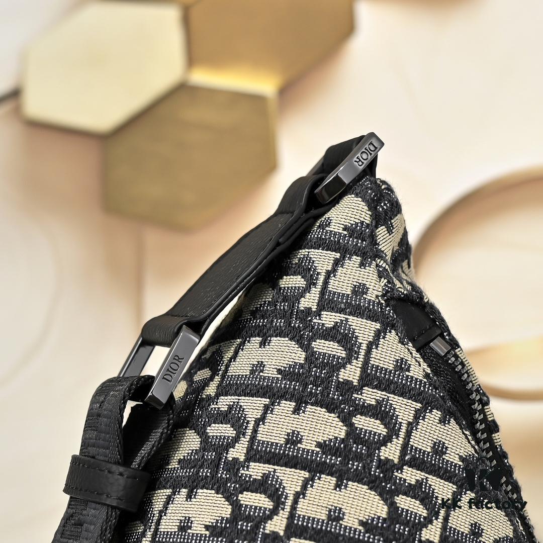 693099156e68136f4d9aa9a2 Top Original Dior Waist Bag – Black and Beige Oblique Print, 2025 Spring Collection