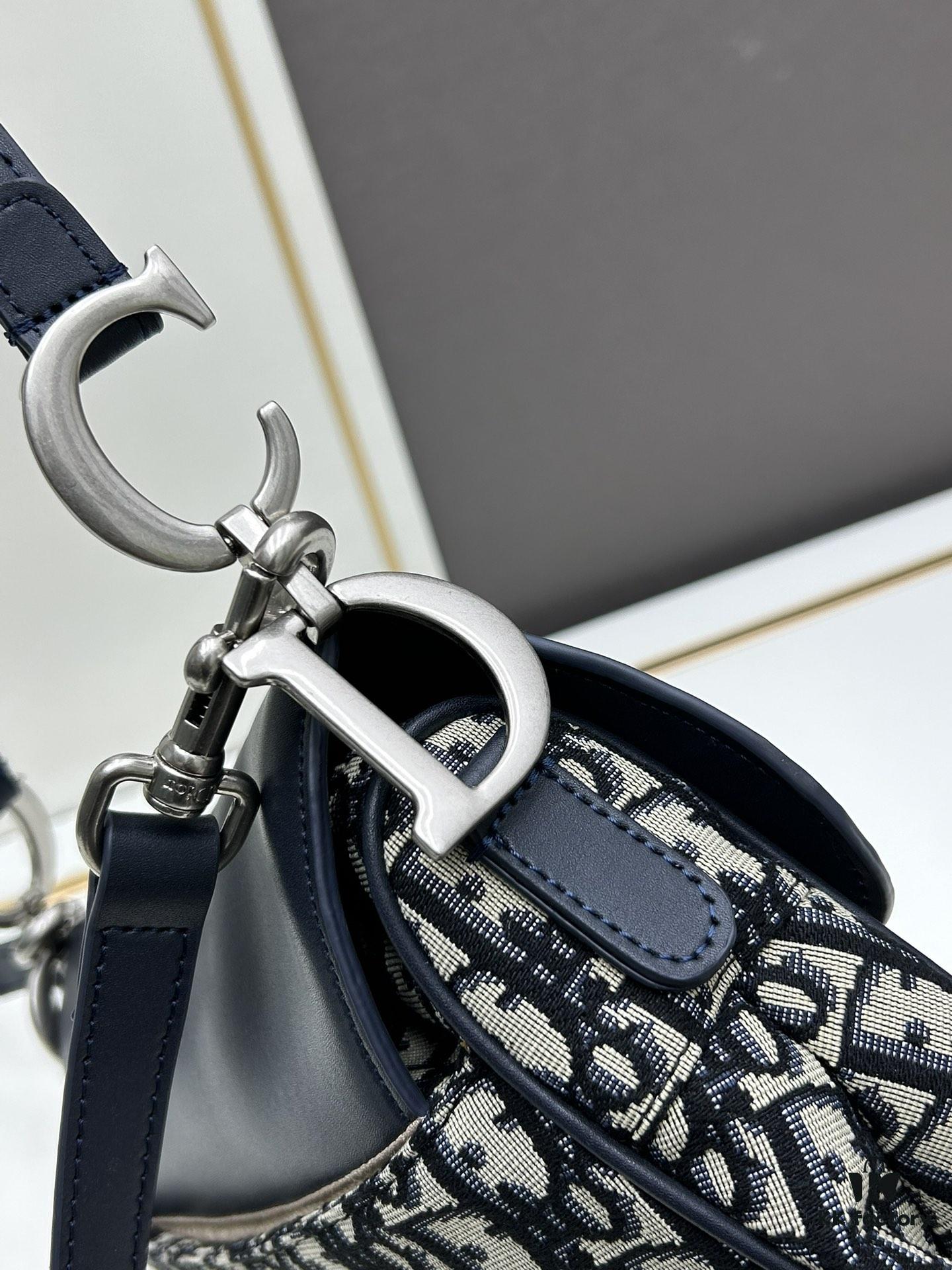 693099366e68136f4d9aa9e2 Large Size with Blue, Box Included Dior New Model Silver Buckle SADDLE Bag