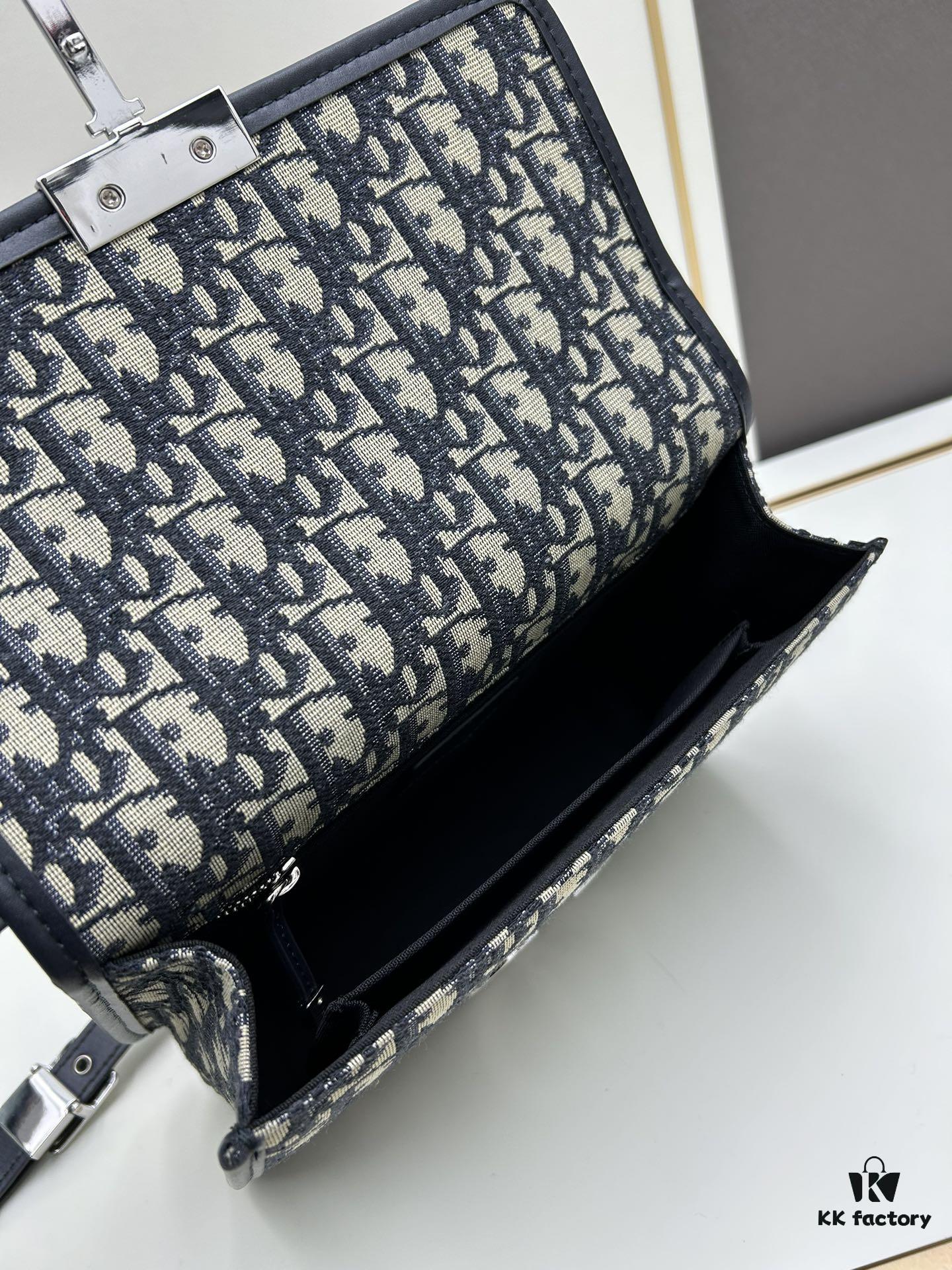 693099476e68136f4d9aa9ff Large Di0r 30 Montaigne ♥️ Montaigne Bag