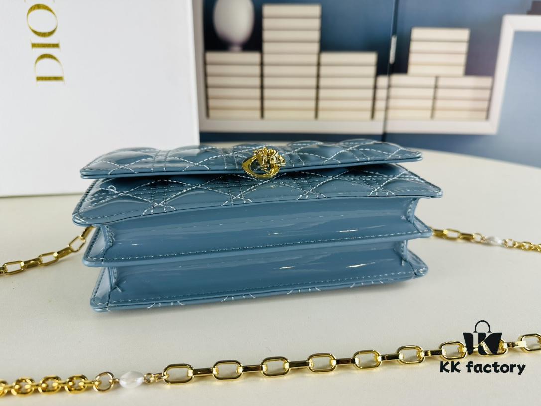 693099566e68136f4d9aaa1d Lacquered Leather Lady Dior Pearl Clutch with Box