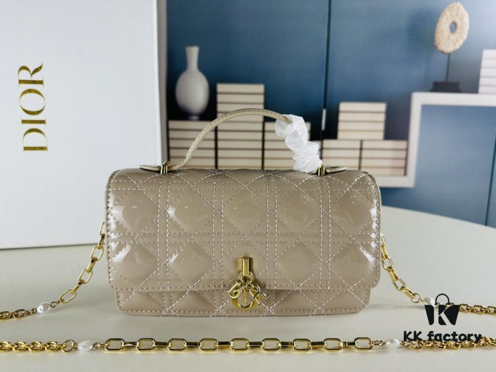 693099586e68136f4d9aaa22 Lacquered Leather Lady Dior Pearl Clutch with Box