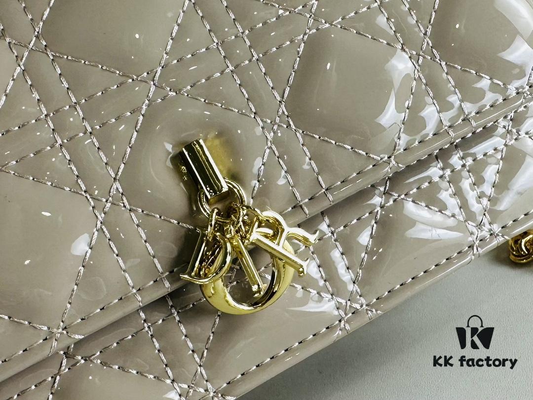693099586e68136f4d9aaa23 Lacquered Leather Lady Dior Pearl Clutch with Box