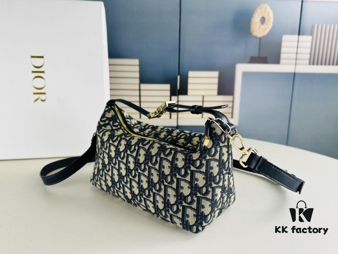 6930995f6e68136f4d9aaa32 2024 Summer Dior New Arrival Oblique Vintage-Style Lunchbox Bag