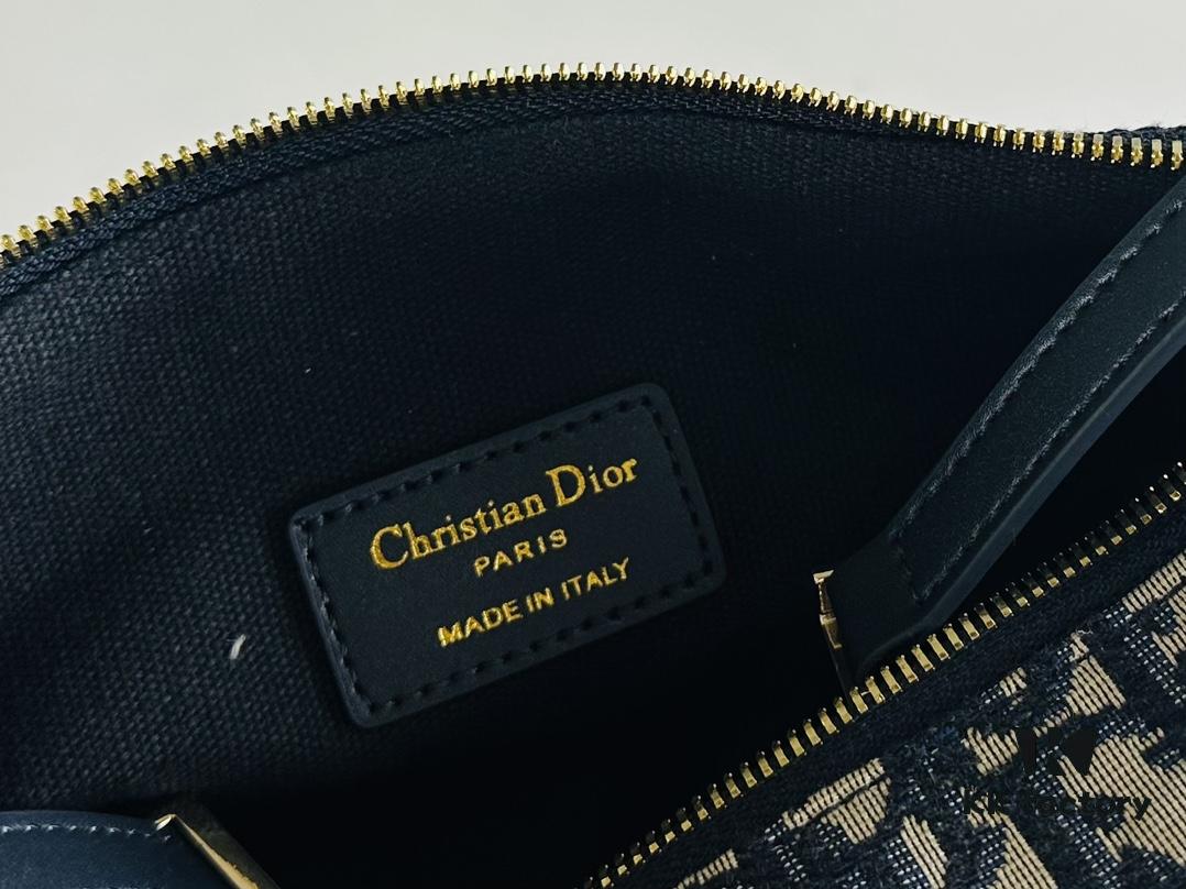 693099626e68136f4d9aaa39 2024 Summer Dior New Arrival Oblique Vintage-Style Lunchbox Bag