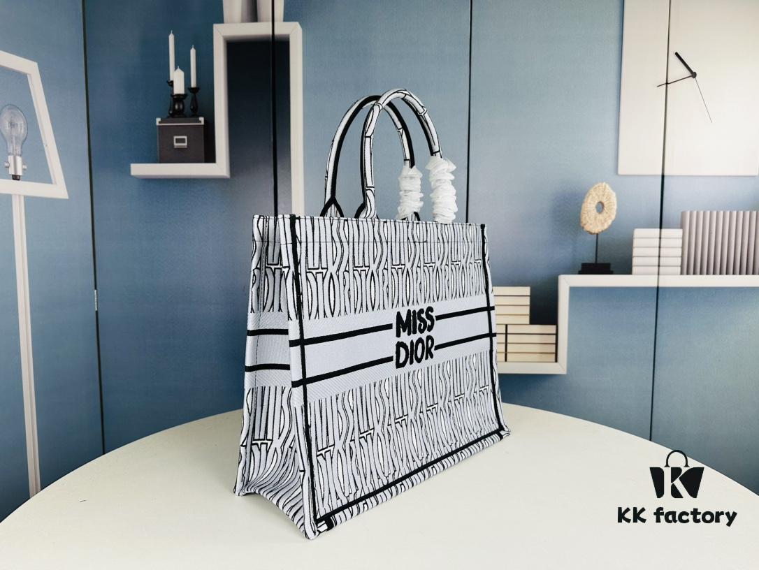 Embroidered Large [Dior Book Tote] Original Order