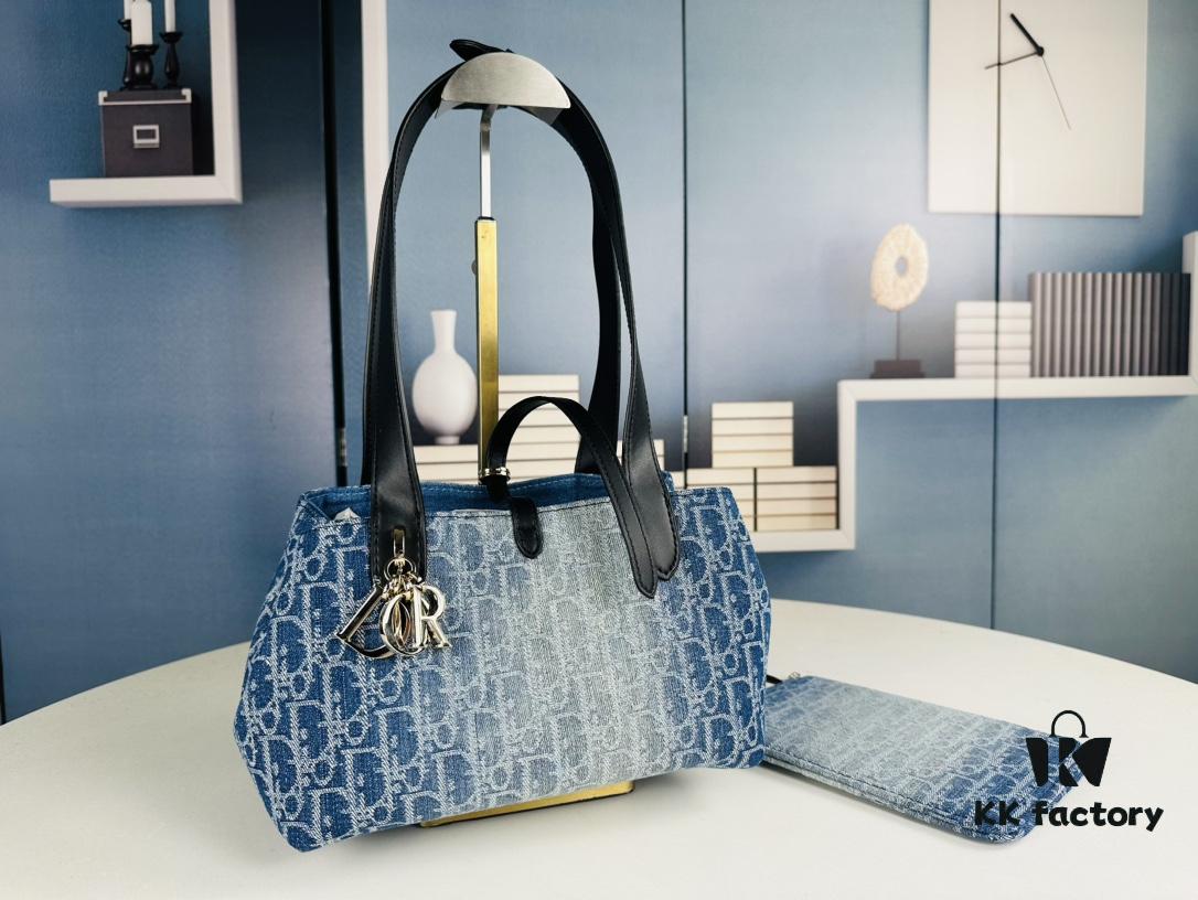 Small Dior Toujours Bag
