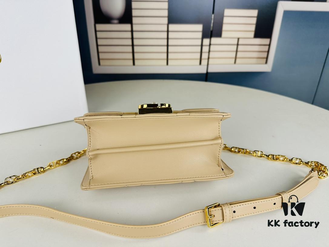 693099a66e68136f4d9aaaaf Small Dior Dior Ange Handbag