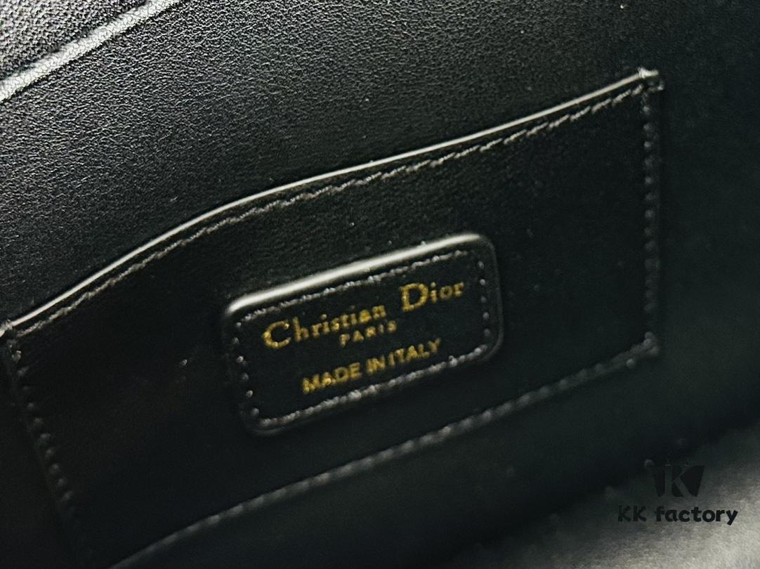 693099ac6e68136f4d9aaabc Small Dior Dior Ange Handbag