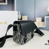 693099c86e68136f4d9aaafa Dior Oblique Print Men's Messenger Bag with Box