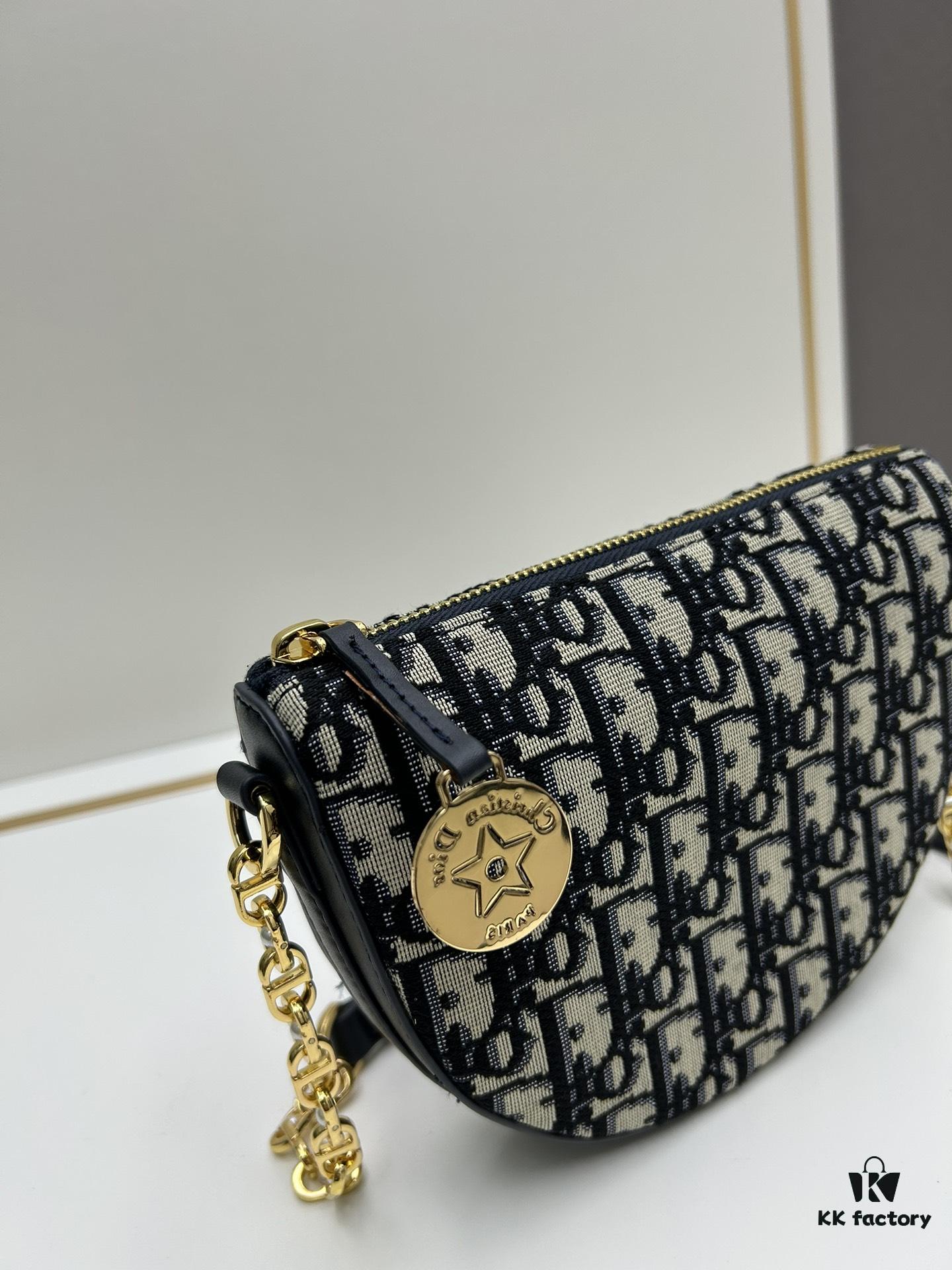 693099e76e68136f4d9aab34 Callisto Chain Handbag in Blue Oblique Print