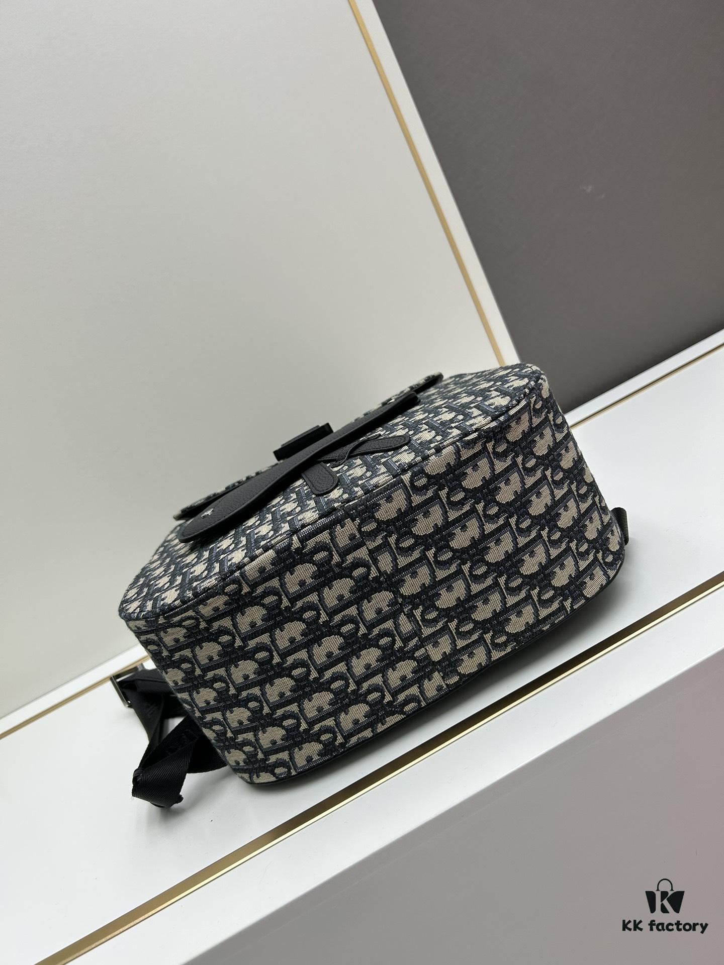 69309a076e68136f4d9aab70 Gallop Backpack in Black Grained Calfskin, Size 29x24x12, Model No. 9038