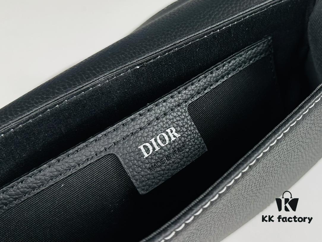 69309a646e68136f4d9aac2e Saddle Messenger Bag with Box