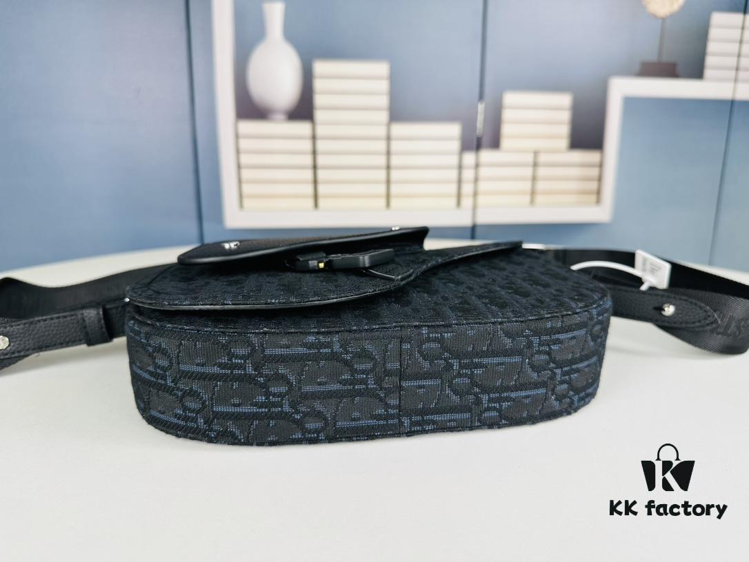69309a646e68136f4d9aac2f Saddle Messenger Bag with Box