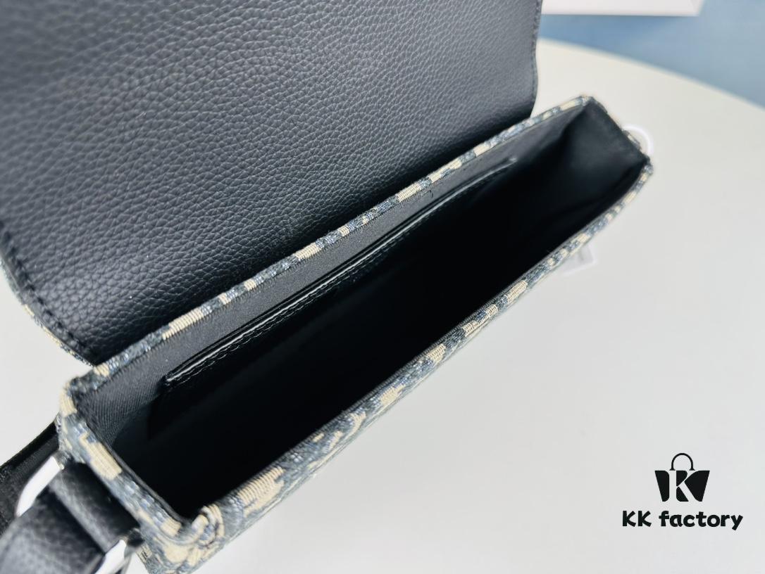 69309a696e68136f4d9aac39 Saddle Messenger Bag with Box (Beige and Black Oblique Print)