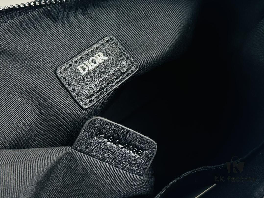 Weekender 25 Handbag – New Arrival from Dior Summer 2024 Collection