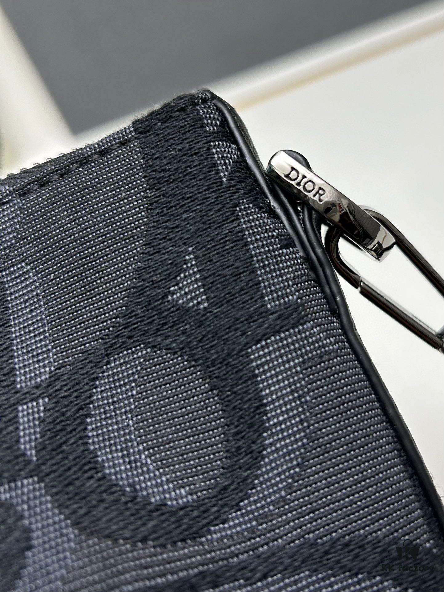 Weekender 25 Handbag in Black Oversized Oblique Print