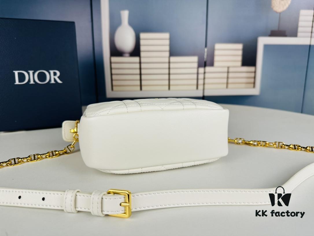 69309a8f6e68136f4d9aac7c Dior Caro Top Handle Camera Bag in Black Calfskin - Small Size, Spring/Summer 2024 Collection