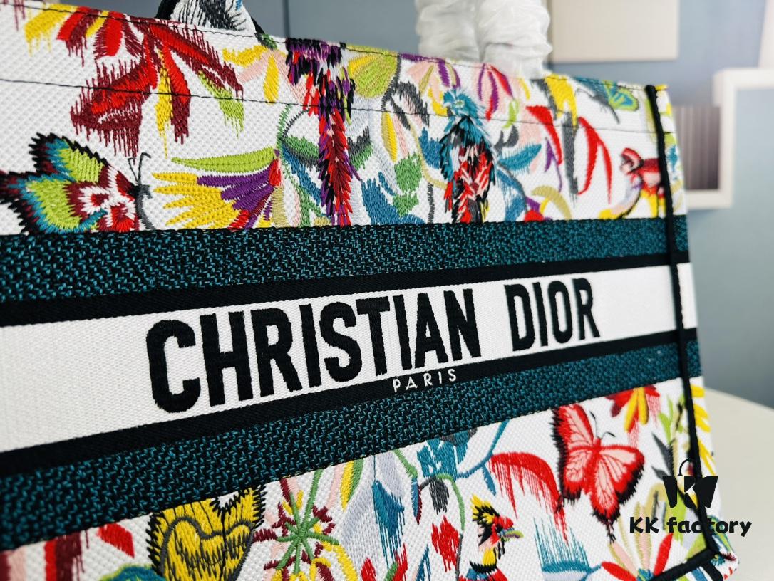 69309ae16e68136f4d9aad28 Original Order Embroidered Medium Di0r Book Tote