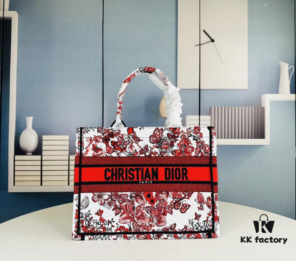 69309b0d6e68136f4d9aad73 Original Order Embroidered Medium Di0r Book Tote