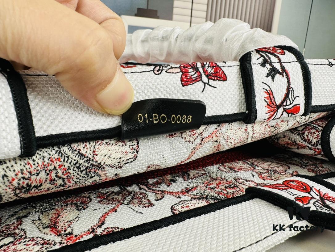 69309b156e68136f4d9aad82 Original Order Embroidered Medium Di0r Book Tote