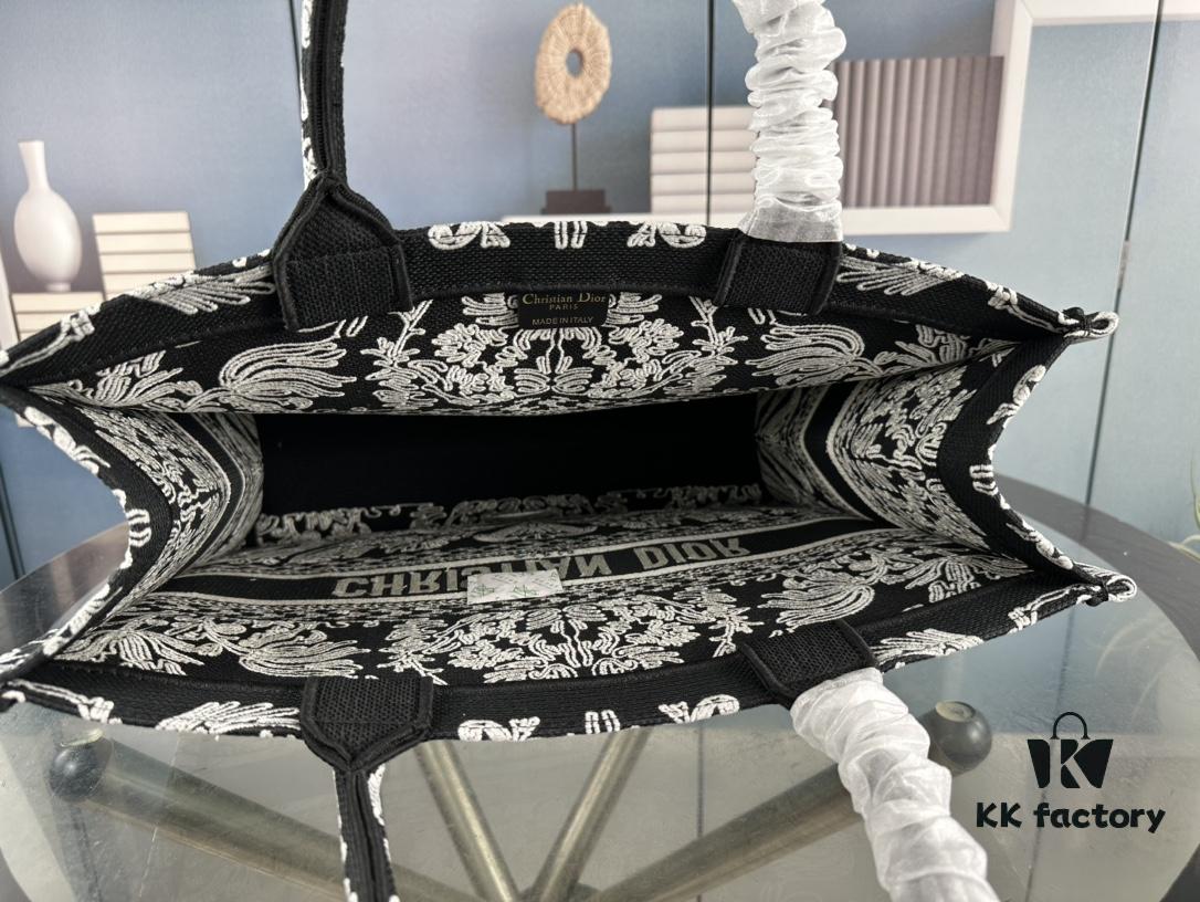 69309b1e6e68136f4d9aad93 Original Order Embroidered Large Di0r Book Tote