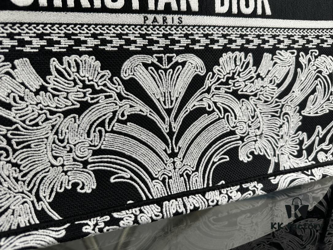 69309b206e68136f4d9aad96 Original Order Embroidered Large Di0r Book Tote