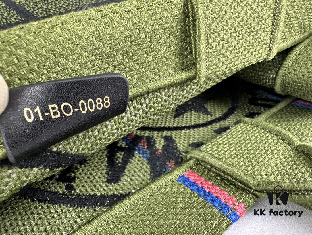 69309b256e68136f4d9aad9e Original Order Embroidered Medium Di0r Book Tote