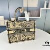 Embroidered Medium [Di0r Book Tote]