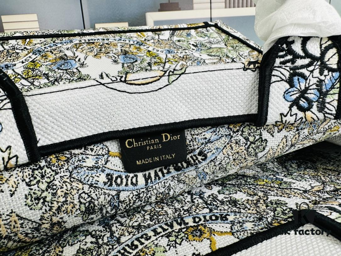 69309b996e68136f4d9aae7e Embroidered Large Di0r Book Tote
