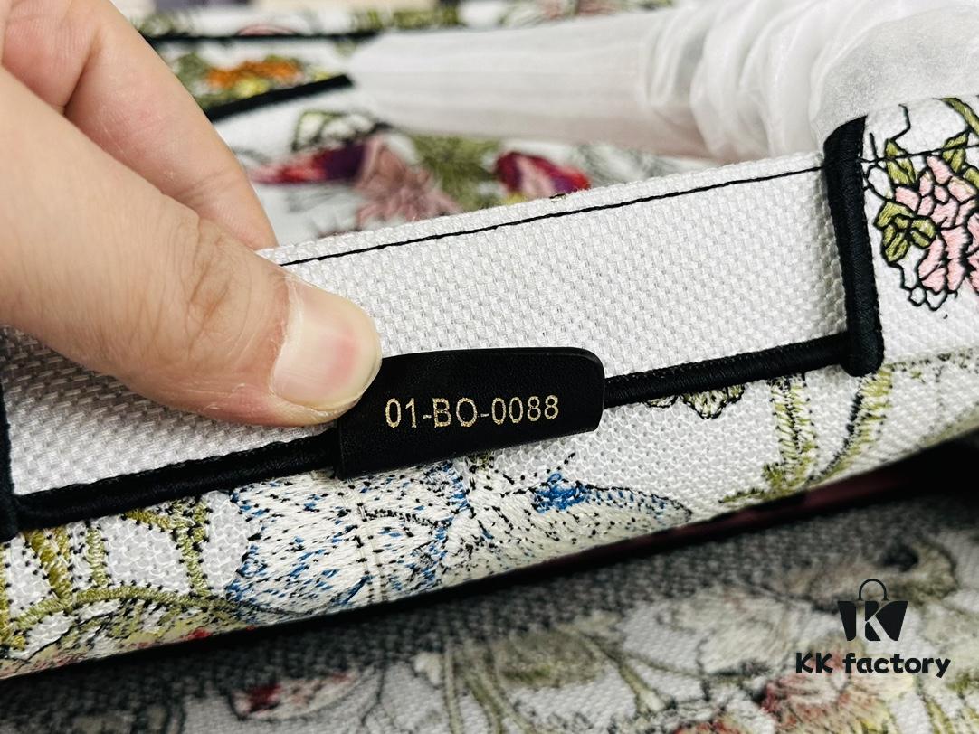 Embroidered Large Size [Dior Book Tote]