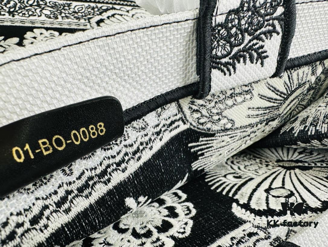 69309bbb6e68136f4d9aaec7 Embroidered Large Di0r Book Tote (Original Order)