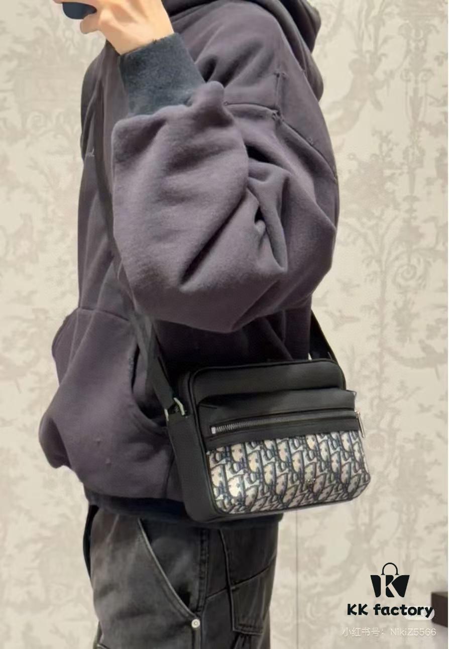69309bc76e68136f4d9aaee3 Small Dior Men's New Backpack Shoulder Bag with Box