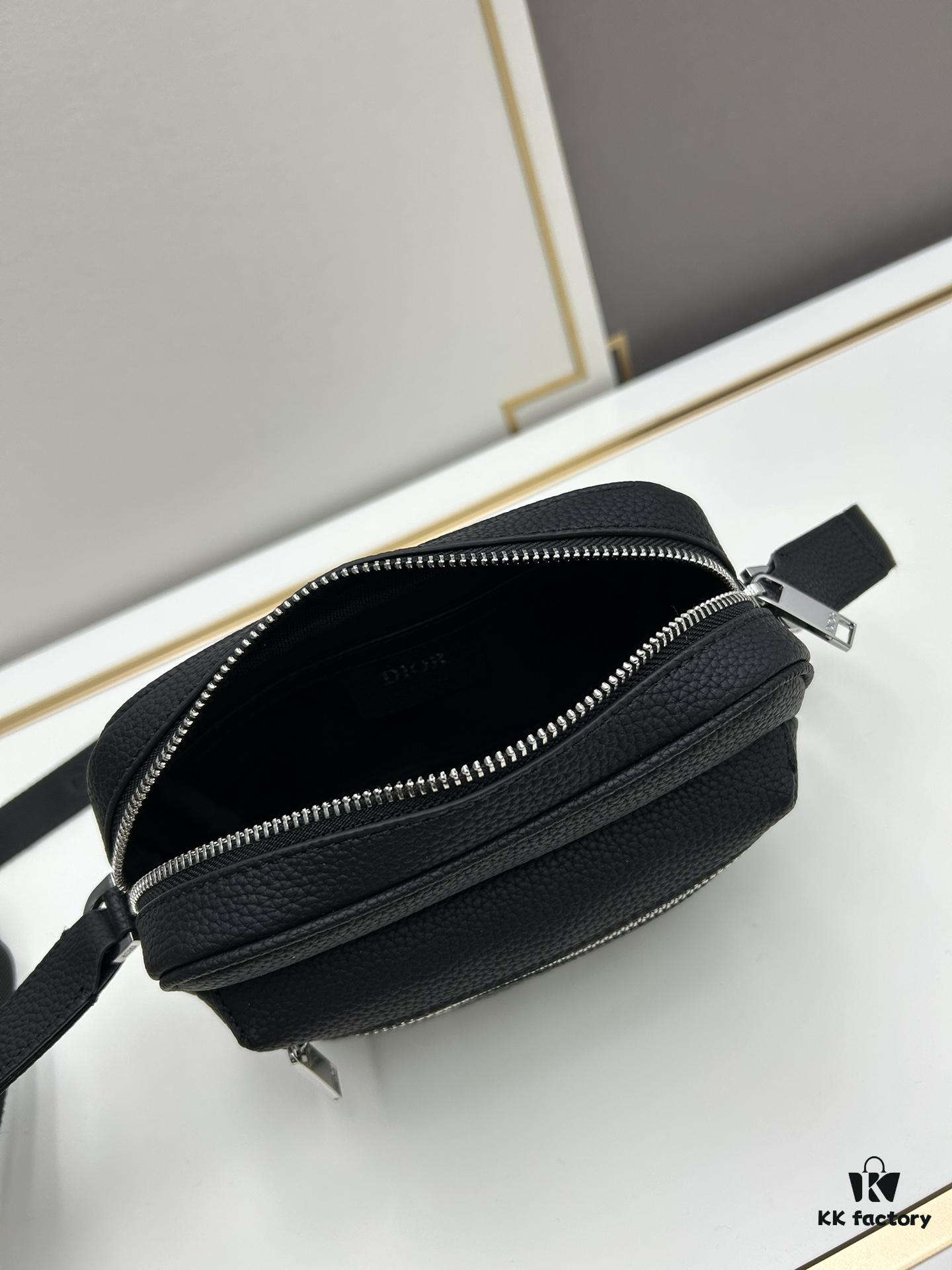 69309bcf6e68136f4d9aaef6 Small Dior Men's New Backpack Shoulder Bag with Box