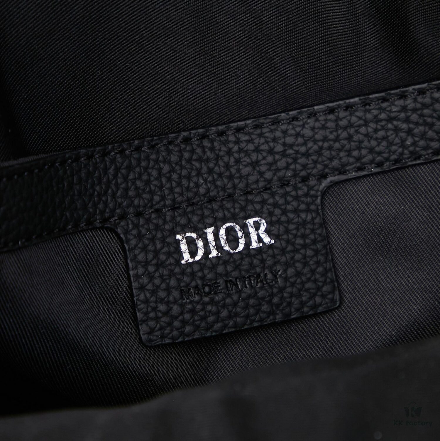 69309bde6e68136f4d9aaf12 Large Dior Men's New Backpack Shoulder Bag with Box