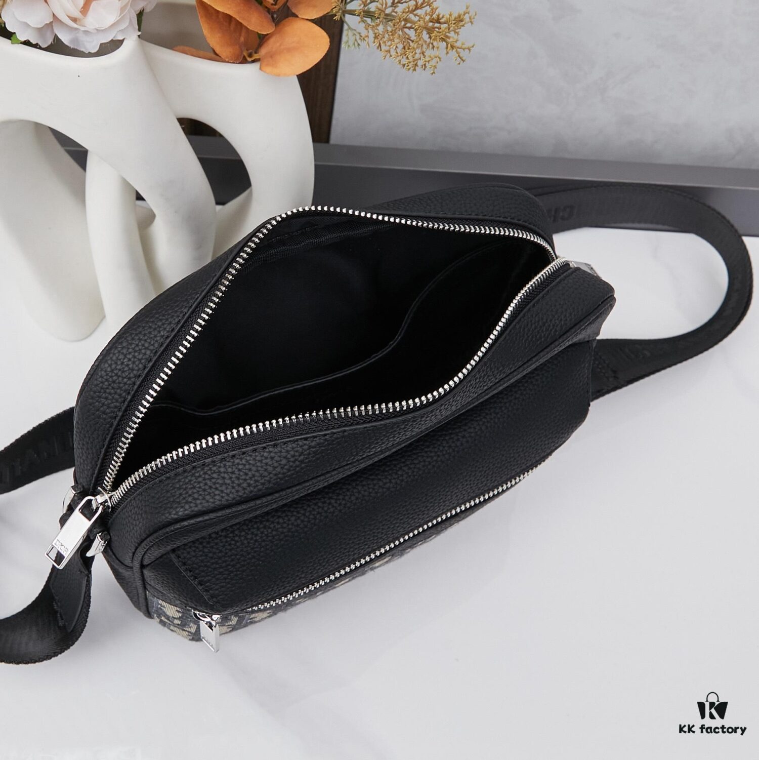 69309bde6e68136f4d9aaf13 Large Dior Men's New Backpack Shoulder Bag with Box