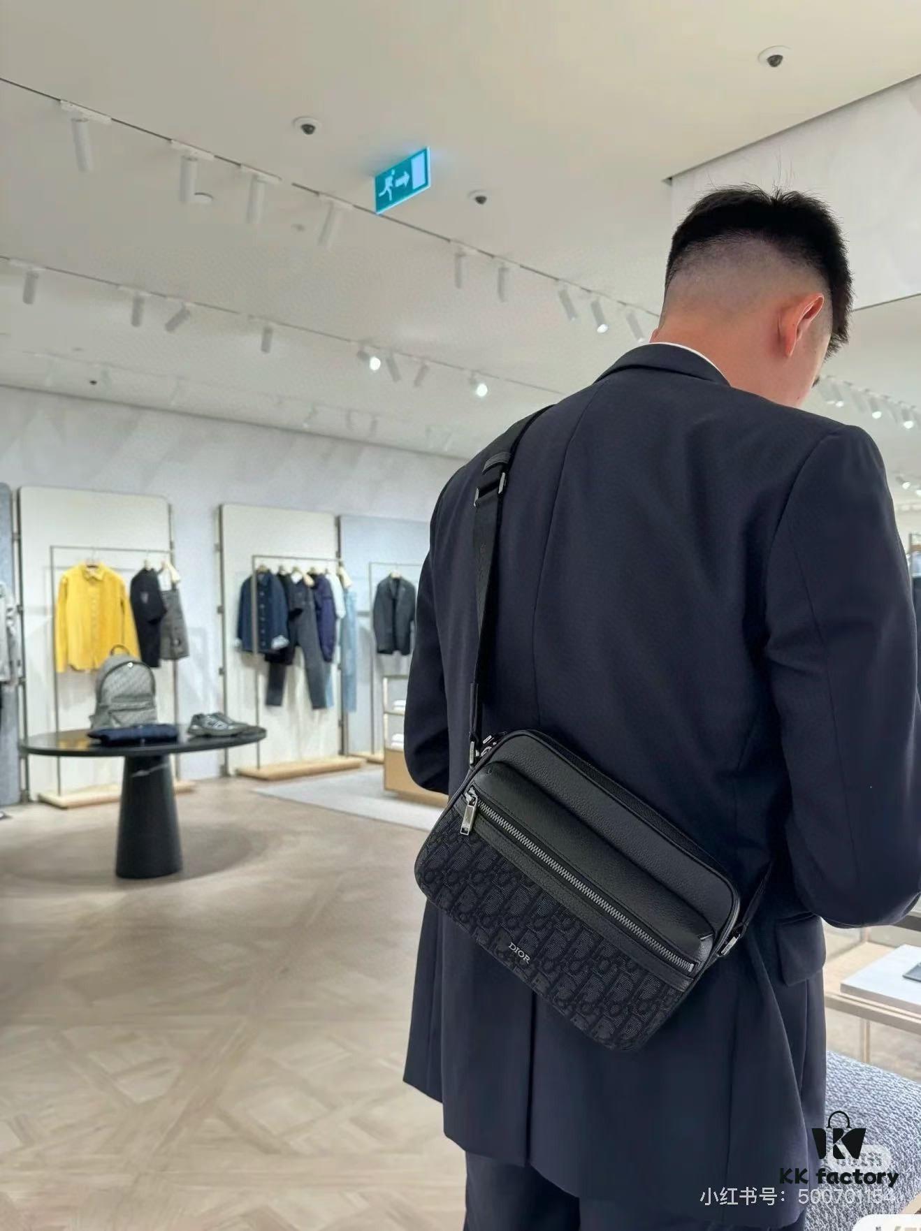 69309be46e68136f4d9aaf1e Large Dior Men's New Backpack Shoulder Bag with Box