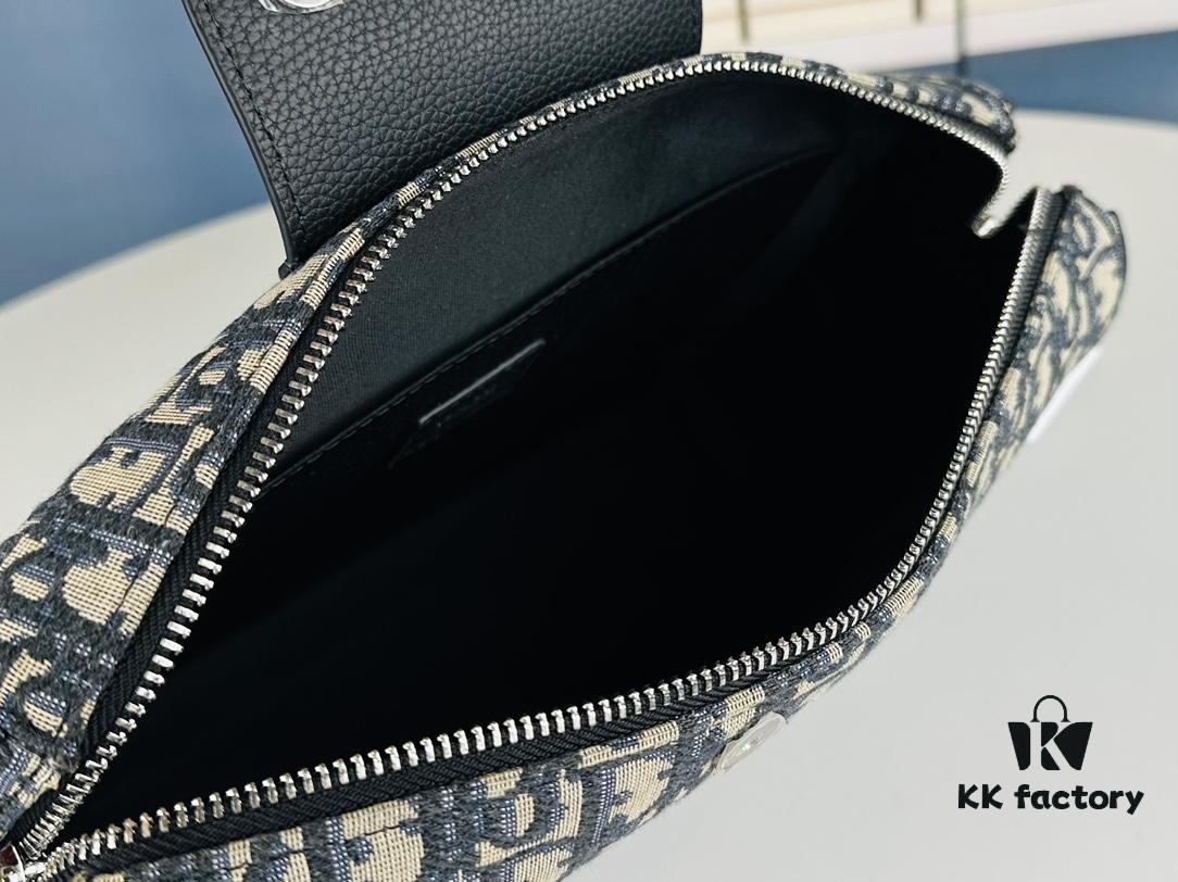 69309c036e68136f4d9aaf5e Lingot Messenger Bag with Box, Size 29x22x8, Model No. 9033
