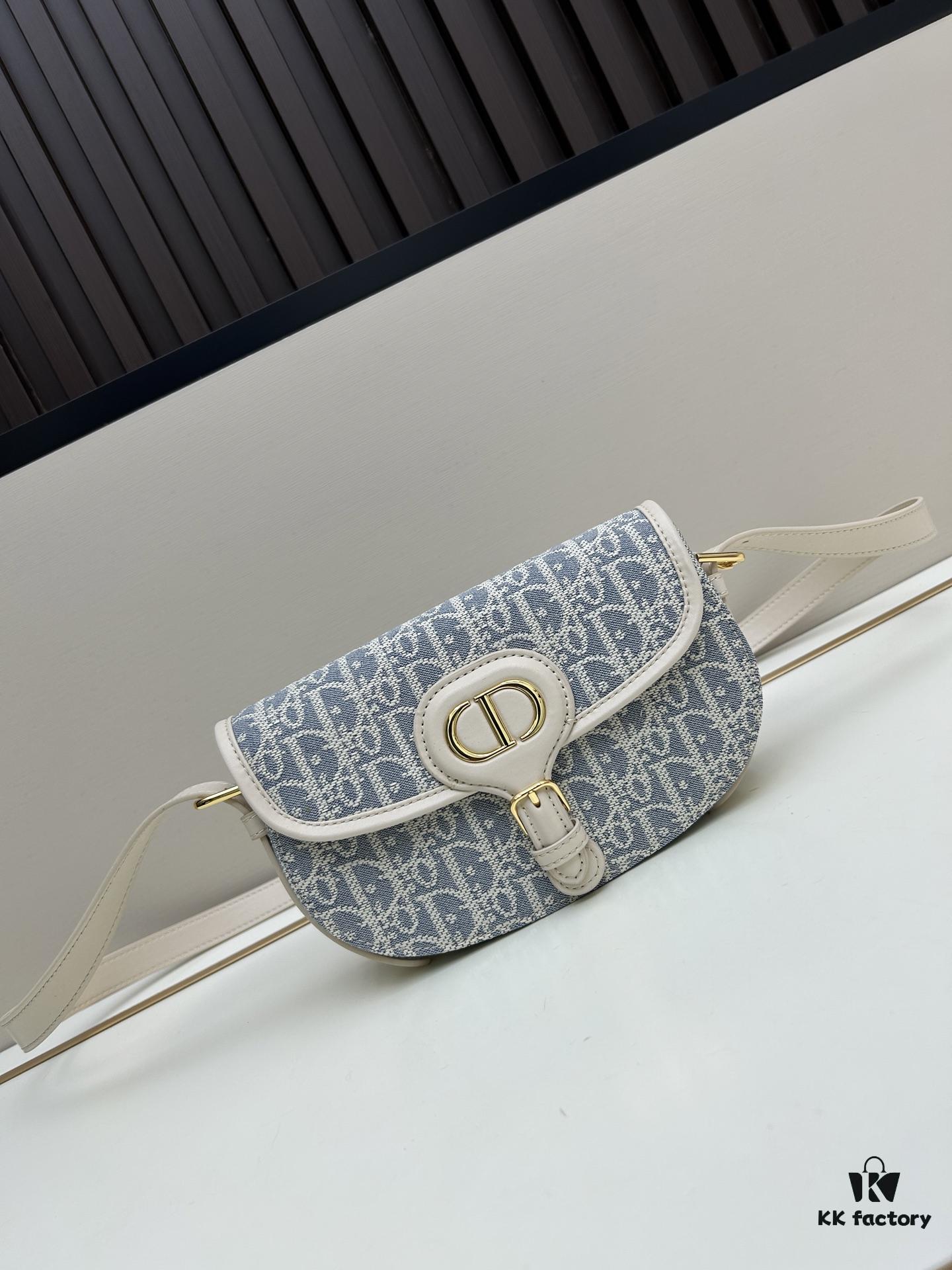 69309c6e6e68136f4d9ab03f Dior BOBBY Tote Bag, Early Autumn New Arrival, Vintage Style, Full-Grain Leather, 21-Inch Wide Model